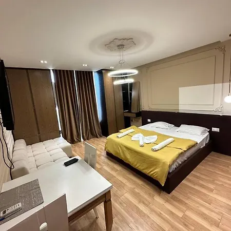 Apartman Square 21 3 *
